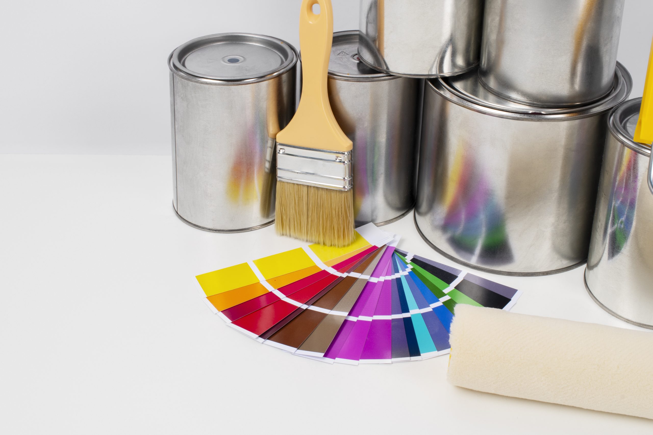 vista-superior-de-la-lata-de-pintura